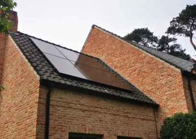 Panelen op hellend dak