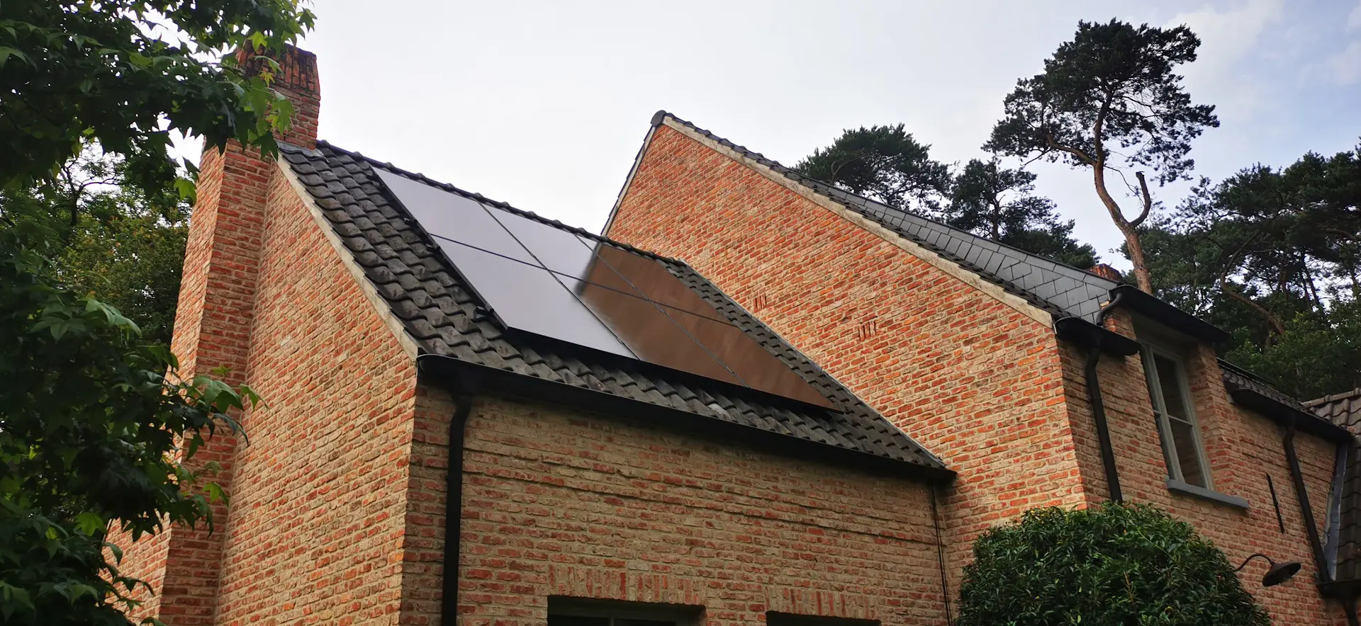 Panelen op hellend dak